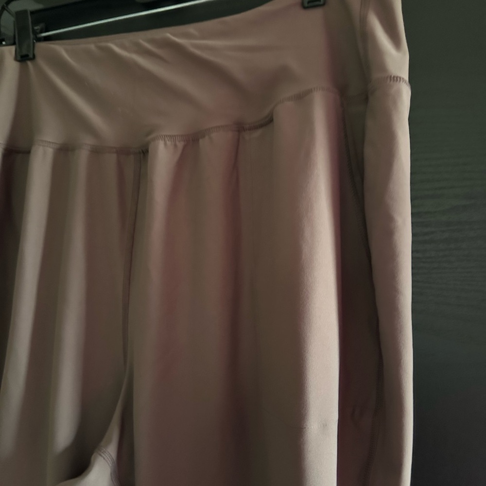 Old Navy Powersoft High-Rise Leggings in Taupe - Picture 2 of 6